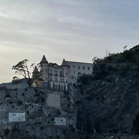 Zaffiro Apartament *
